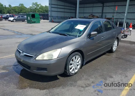 2006 Honda Accord 3.0 Ex z USA, uszkodzony, nr VIN 1HGCM66866A019285